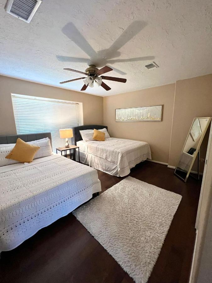 Centrally Located Houston Retreat! Sleeps 8, 10 Min To Downtown, Free Parking Dış mekan fotoğraf